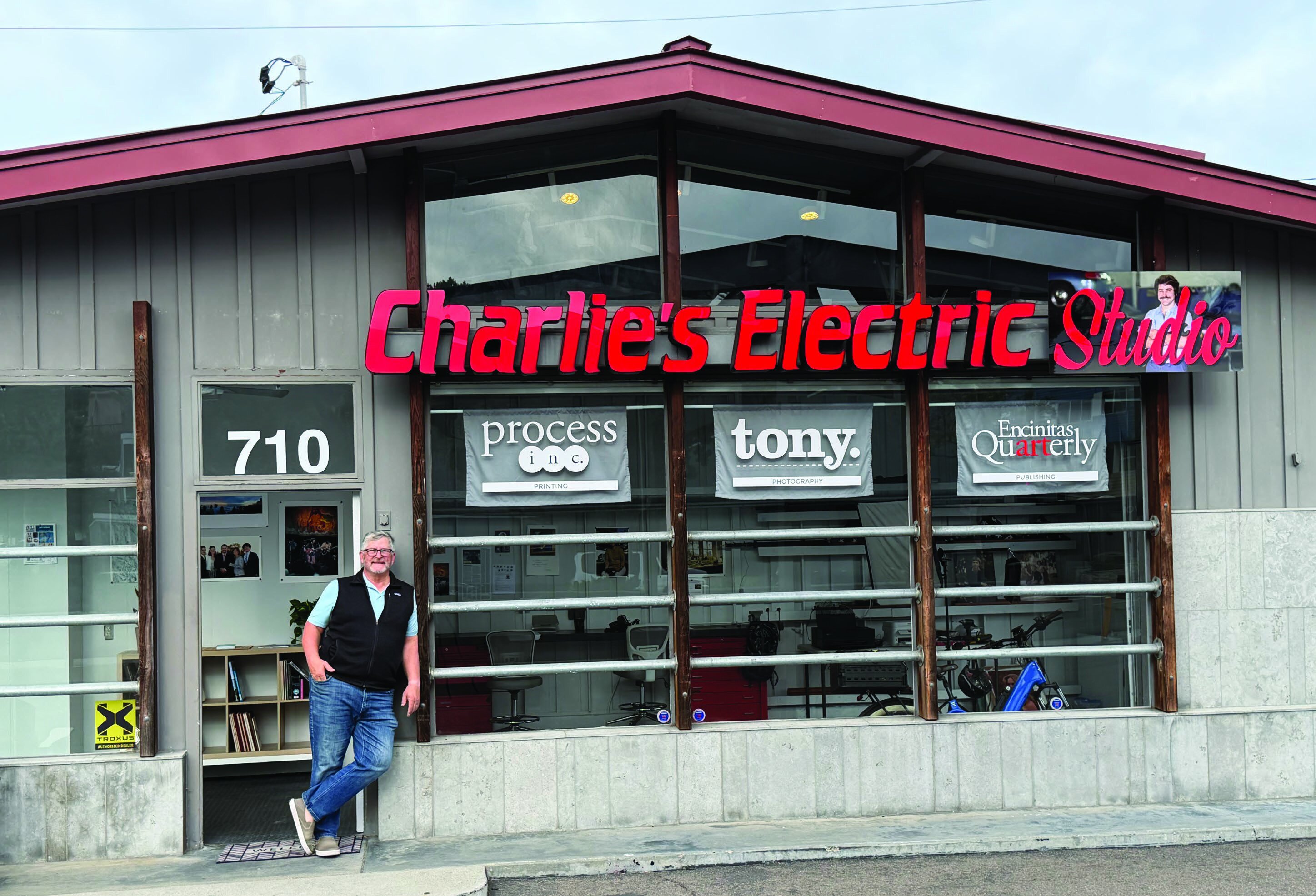 Charlie's Electric Studio storefront on Highway 101 in Encinitas